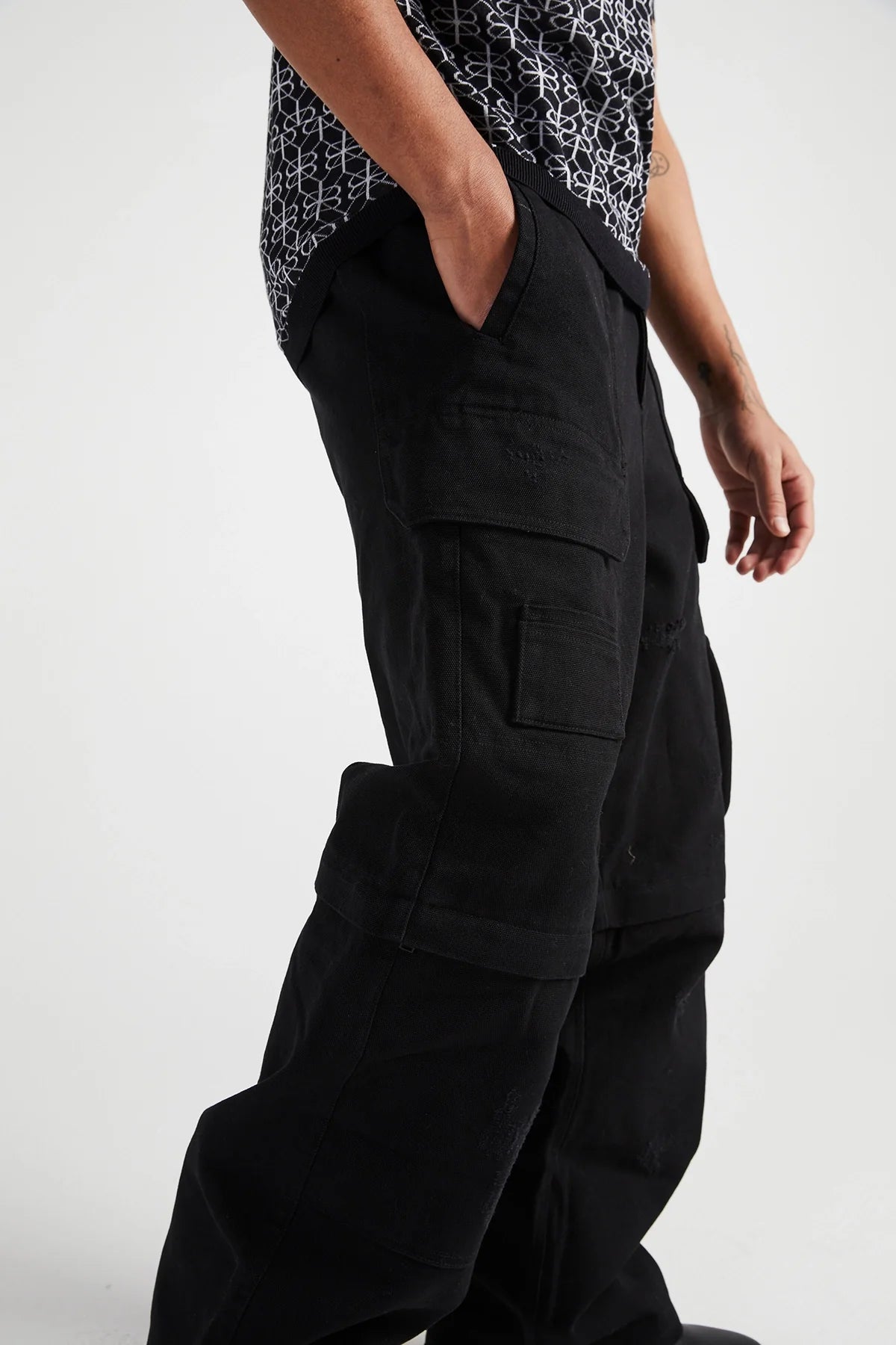 RtA Multi Pocket Cargo Pant Black Destroyed